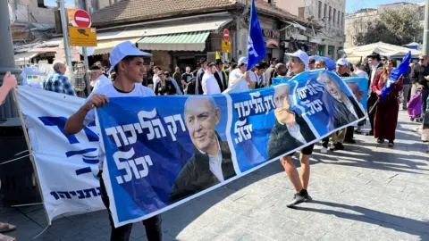 BBC Pro-Netanyahu rally in Jerusalem (31/10/22)