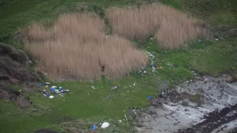 SCRAPBook/UKCAP Solway coast litter