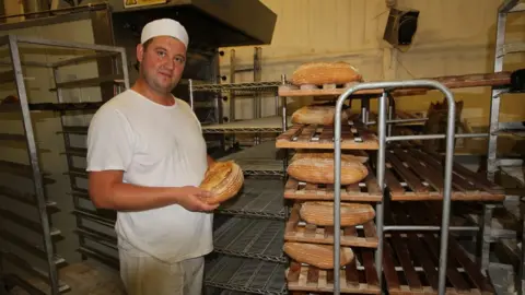 Tim Nicholson Peter Towpik