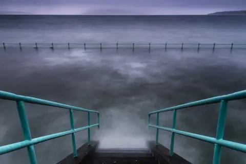 Pete Stevens Gourock pools