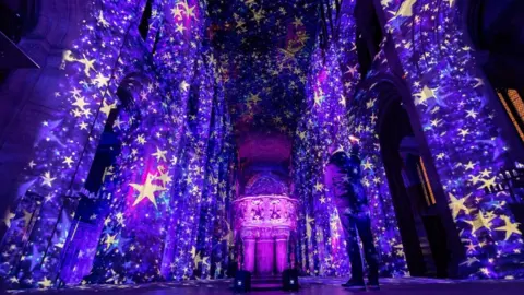 Terry-Harris.com Peterborough Cathedral lights