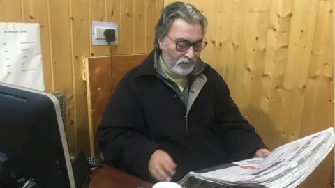 Mukhtar Zahoor Basheer Manzar, the editor of Kashmir Images