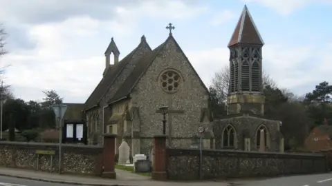 Geograph/Mr Ignavy St Margaret's church in Tylers Green