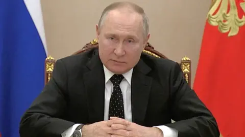 Reuters Vladimir Putin, 27 February 2022