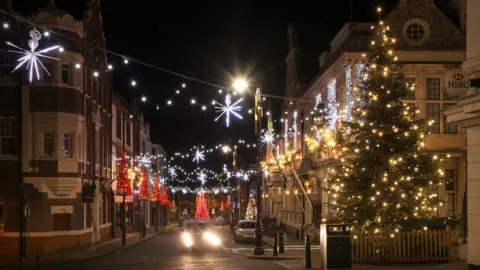 DOUGLAS COUNCIL/ANDREW BARTON Douglas Christmas Tree