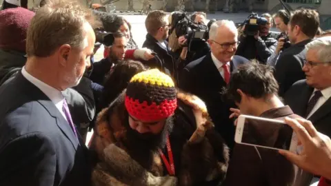 Twitter / @Clintonswalk Clinton Pryor turning his back to the Australian Prime Minister Malcolm Turnbull on 6th September