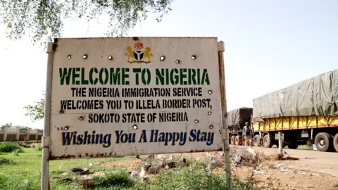 Gift Ufuoma/BBC Sign saying 'Welcome to Nigeria'