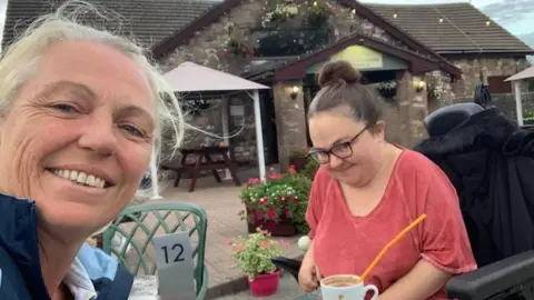 Jenna Kearns Jenna Kearns and her mother Melanie