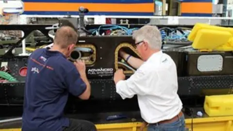 BLOODHOUND SSC Fitting foam