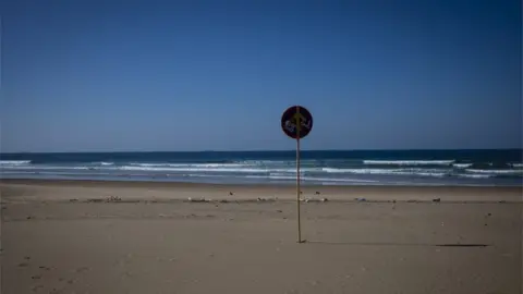 EPA A deserted Durban beach front on day 43 of a national lockdown in Johannesburg, South Africa, 9 May 2020