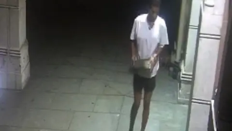 Sussex Police CCTV image of Sergio Lemori with stone slab