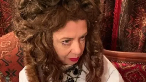 Julia Wood Julia Wood