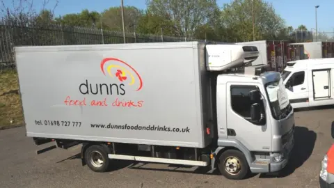 Dunns Dunns Food and Drink vans