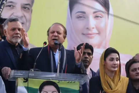 EPA Nawaz Sharif (C), former Prime Minister of Pakistan and head of political party Pakistan Muslim League Nawaz (PML-N), addresses a public gathering during an election campaign in Lahore, Pakistan, 29 January 2024.