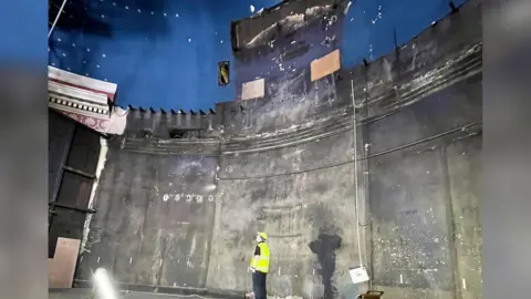 Leeds City Council Empty organ chamber