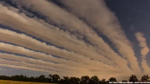 BBC Weather Watchers / Mary McIntyre Cloud streets above Tackley in Oxfordshire