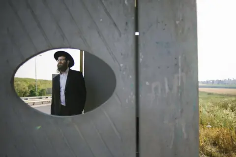 Geraldine Hope Ghelli Hitchhiking in the West Bank