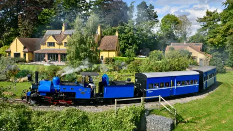 19B on The Beeches garden railway