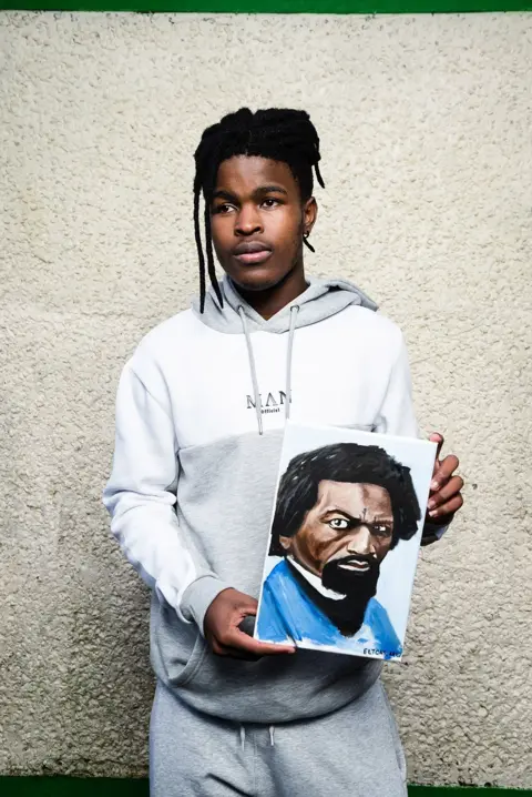 Mostafa Darwish / Witness Change for OSF Elton