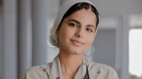 Ala Zemzmi Ayisha Siddiqa