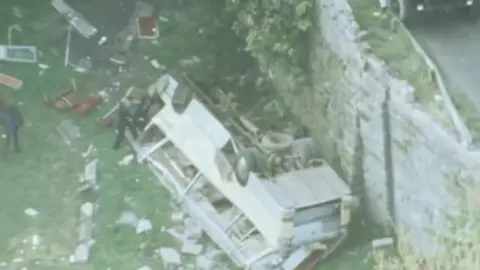 Dibbles Bridge crash