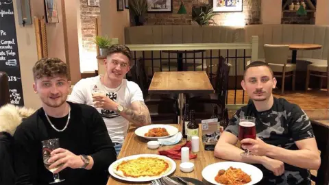 Taylor Buckingham Taylor with his friends