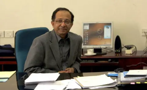 Getty Images Well-known economist Kaushik Basu joins as Chief Economic Adviser, Department of Economic Affairs, Ministry of Finance in the rank of Secretary to the Government of India on Tuesday, December 8, 2009.