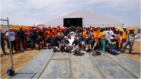 BLOODHOUND LSR Hakskeen team