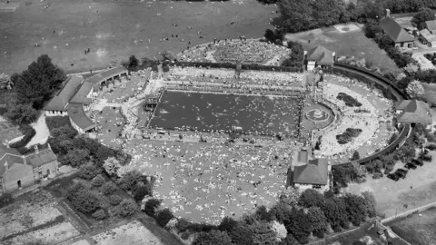 Sandford Parks lido in Cheltenham