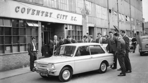 Jimmy Hill with Coventry City team