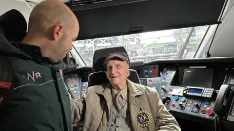 GWR Alf Wells with the driver in the cab of an Intercity train