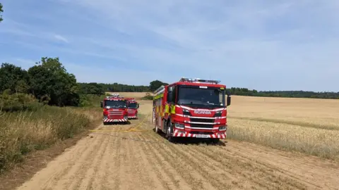 Northamptonshire Fire & Rescue Northampton Fire and Rescue in a field