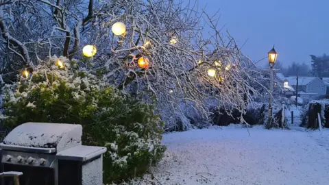 BBC Weather Watchers/Seatoad Snow in Great Bardfield