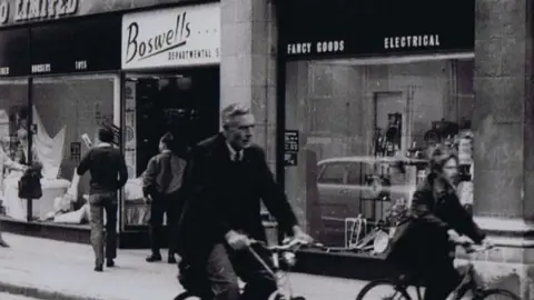 Cratus Boswells store