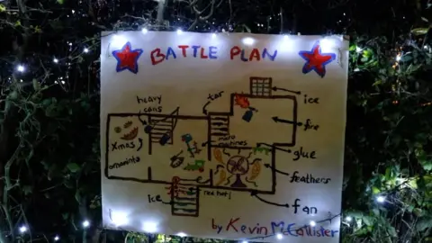 Dawn Gerber/BBC Home Alone Christmas light display