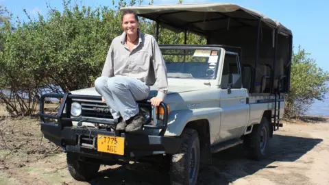 Alexis Quinn Alexis Quinn after she landed in Lagos