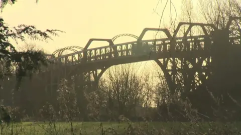 Warburton toll bridge