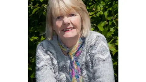 Lynne McCarron Lynne McCarron