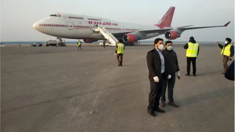 Getty Images Air India plane and crew