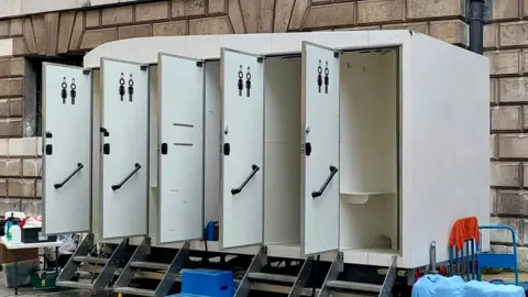 Showerbox Mobile shower