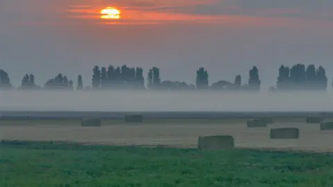 Daves Patch/BBC Weather Watchers Sunrise at Yaxley, Cambridgeshire