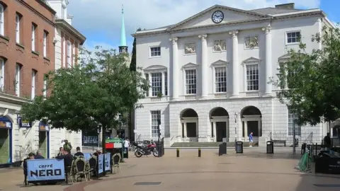 Geograph/John Sutton High Street and Shire Hall, Chelmsford