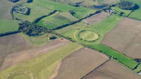 English Heritage  Thornborough Henges