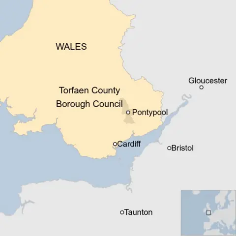 Map of Torfaen, showing Pontypool, Cardiff and Bristol