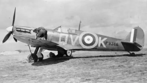 IWM CH 1367A Supermarine Spitfire Mk Ia P9368 'QV-K' of No. 19