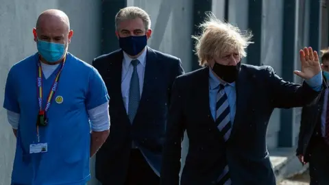 Pacemaker Boris Johnson arriving at vaccination centre