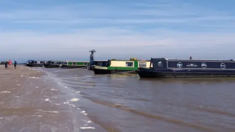 Cotswolds Canal Cruisers Club Narrow