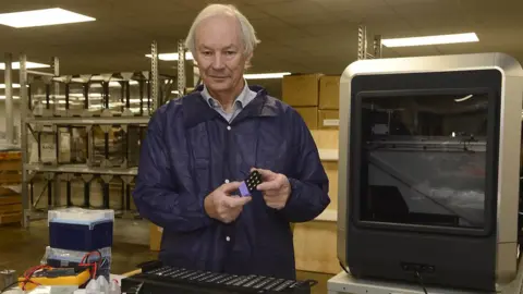 Pacemaker Peter Fitzgerald in a laboratory