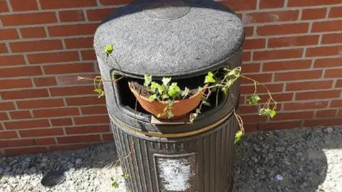 Frerk Richter Worthing Pier litter bin