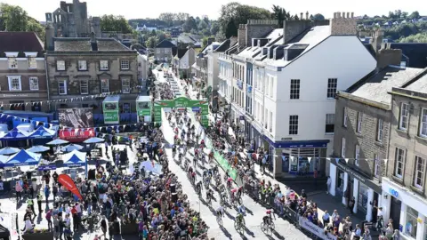 SWpix Cyclists starting the second stage in Kelso